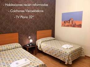 Отель Hostal La Zarza  Брасатортас